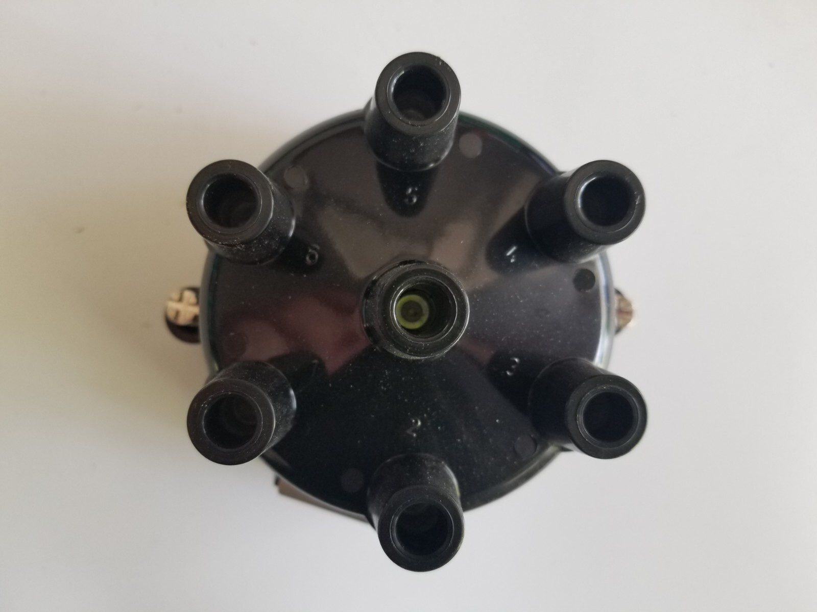 One(1) Tungsten DR158 Distributor Cap Delco D313, D315, 1945935, 1952738 ~ DR435