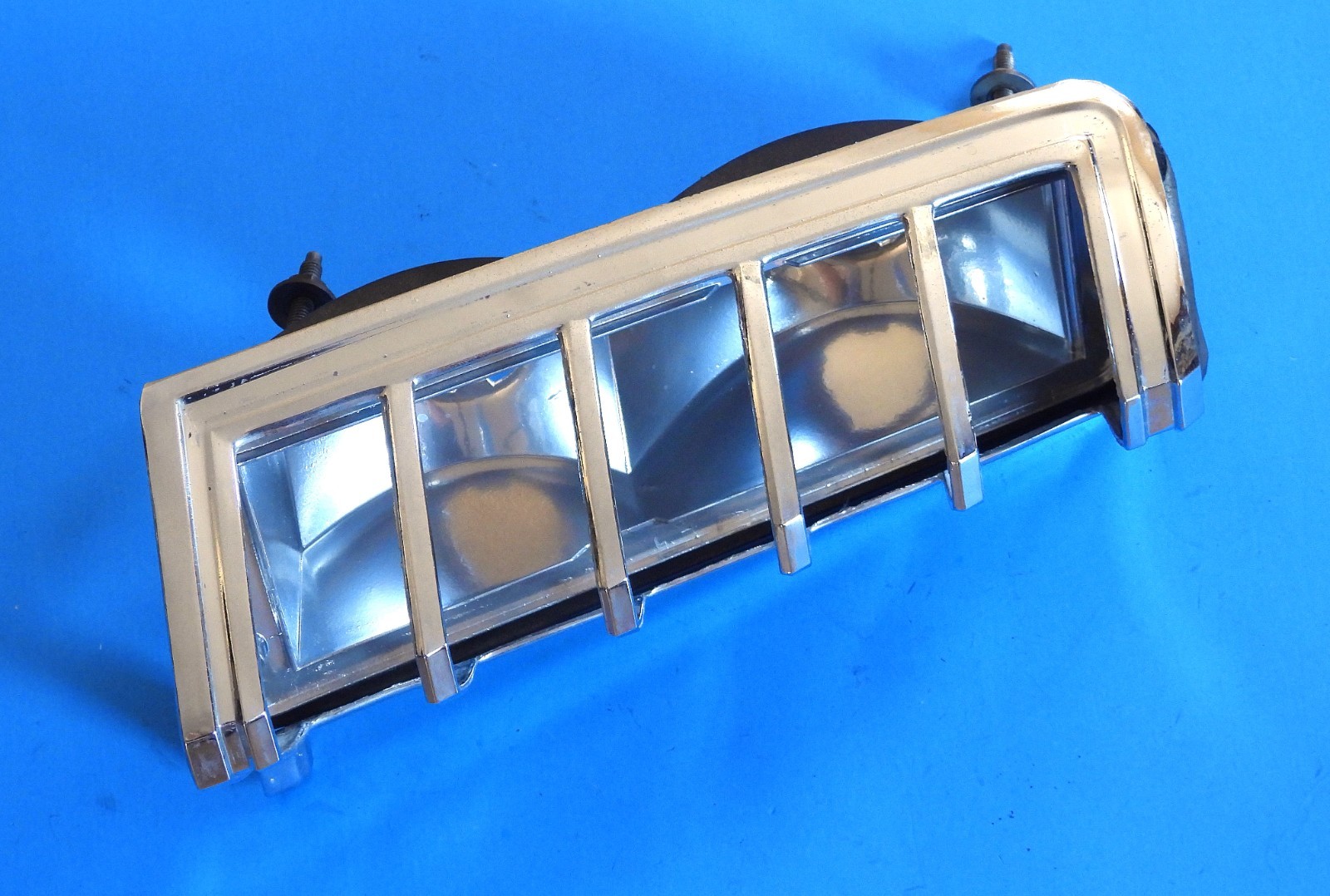 1977-79 Lincoln Mark V OEM Taillight Tail Light Housing and Bezel - LH
