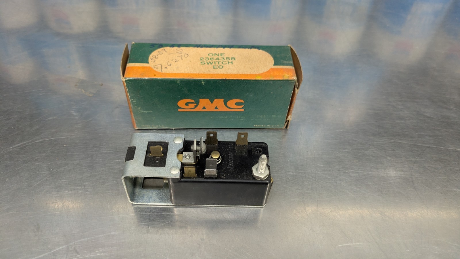 1958-64 GMC Truck Chevy Headlight Switch NOS 1958-64 GMC Truck Chevy Headlight Switch NOS