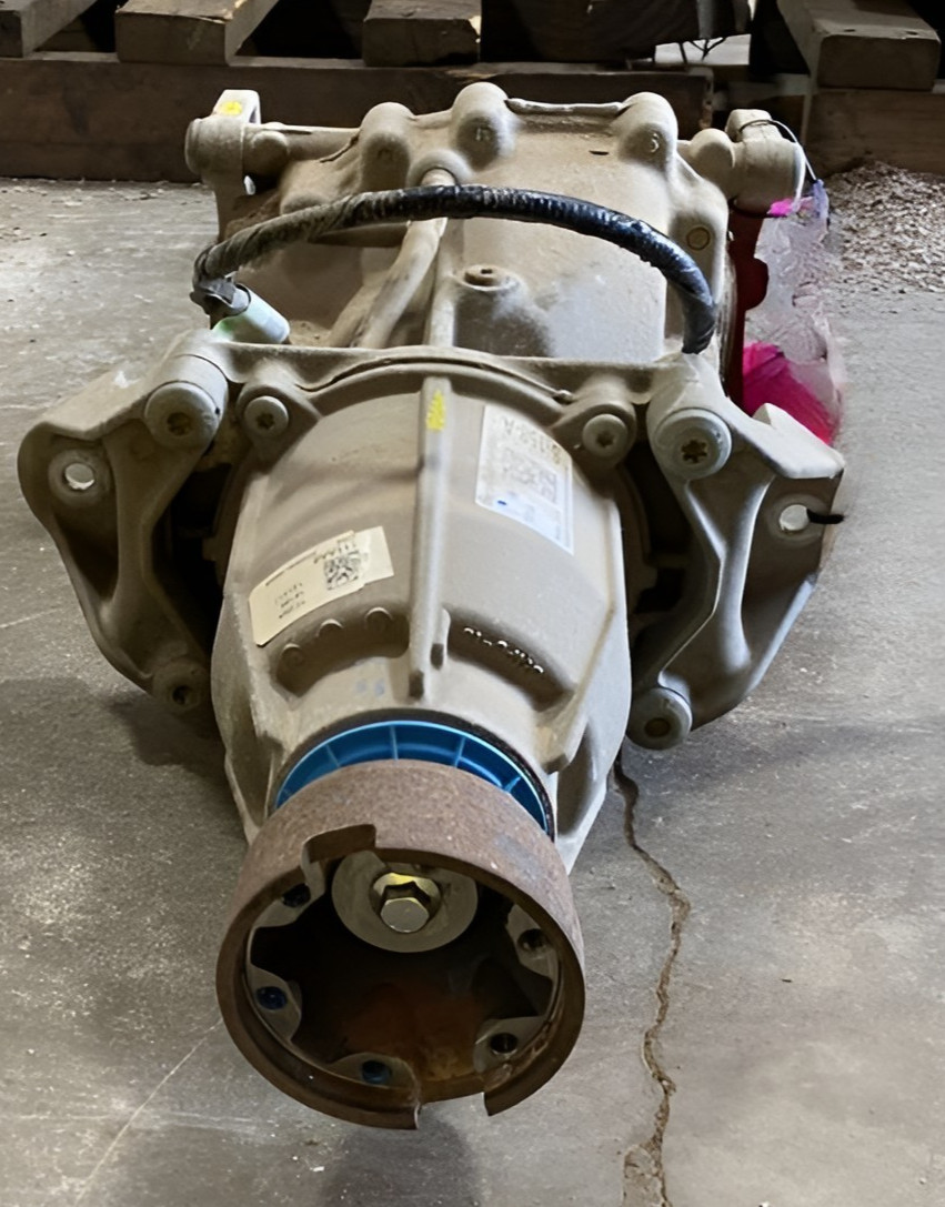 2015-2018 Ford Edge Rear Axle Differential Carrier Assembly OEM