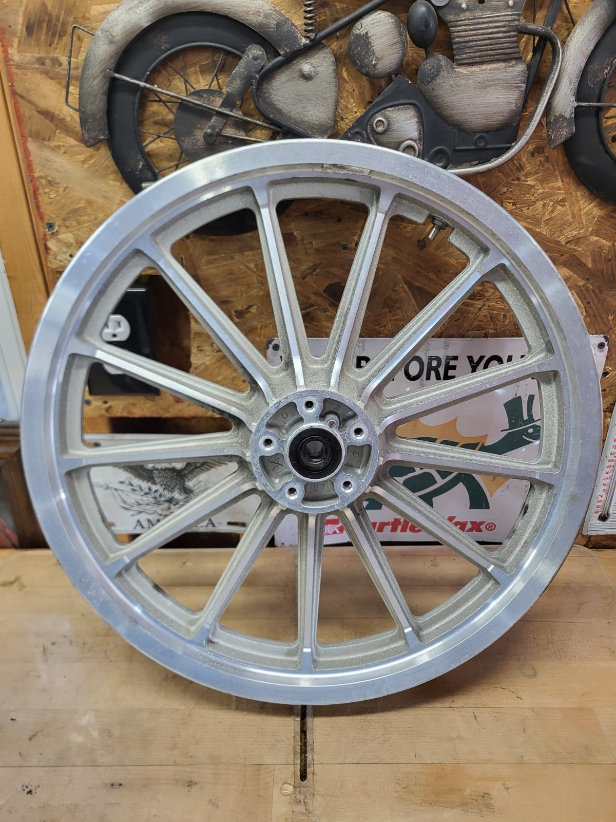 Harley OEM 13 Spoke 19\ Harley OEM 13 Spoke 19\