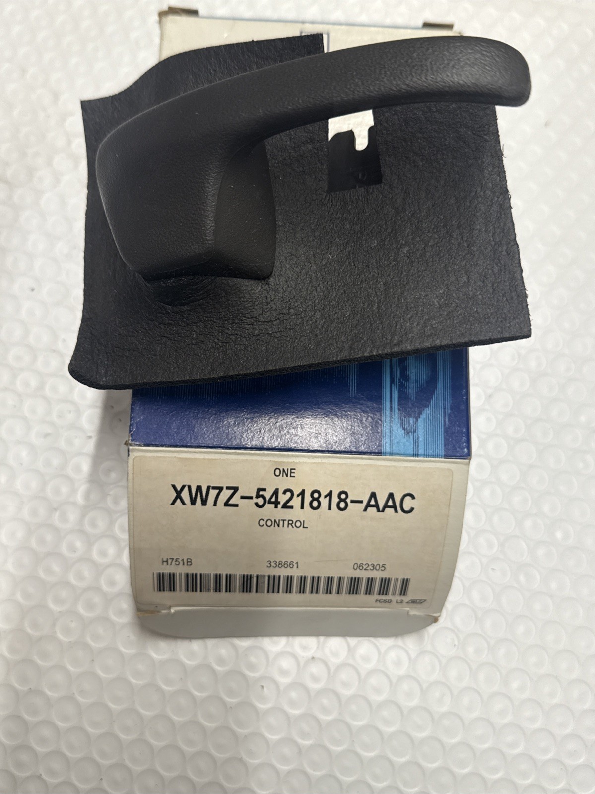 NEW OEM Ford XW7Z-5421818-AAC Control 1999-2002 Ford Crown Victoria NEW OEM Ford XW7Z-5421818-AAC Control 1999-2002 Ford Crown Victoria