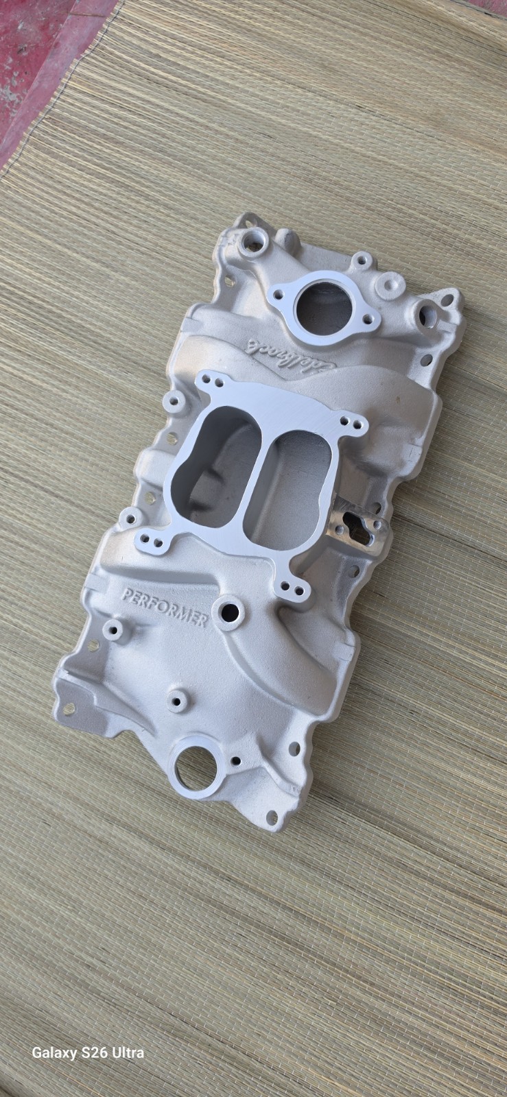 Intake Manifold for Performer 2101 Small Block Chevy SBC 1955-86 Edelbrock  New