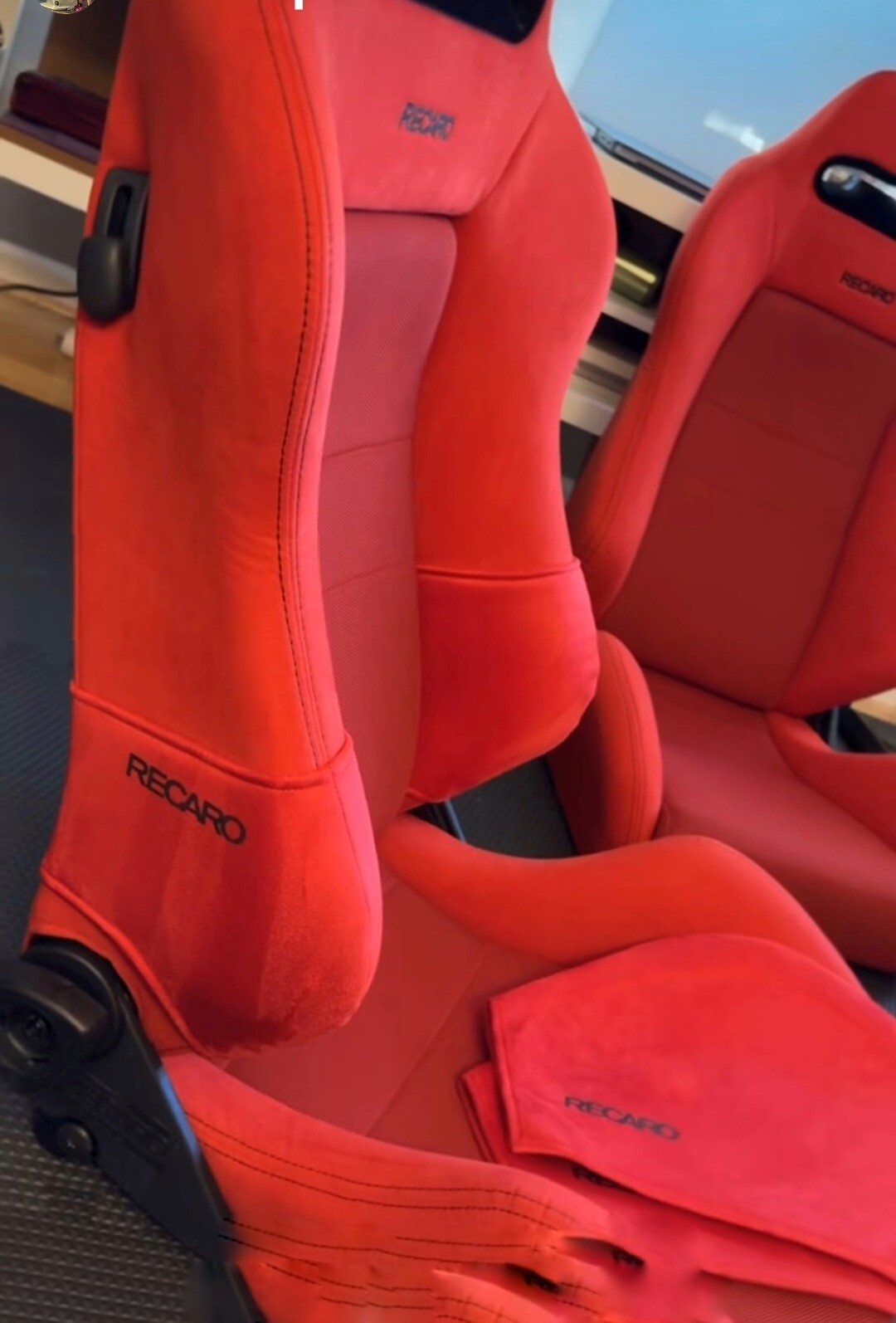 RECARO seat side cover, side backrest, red, black logo SR-2/3/4/5, left-right, 1