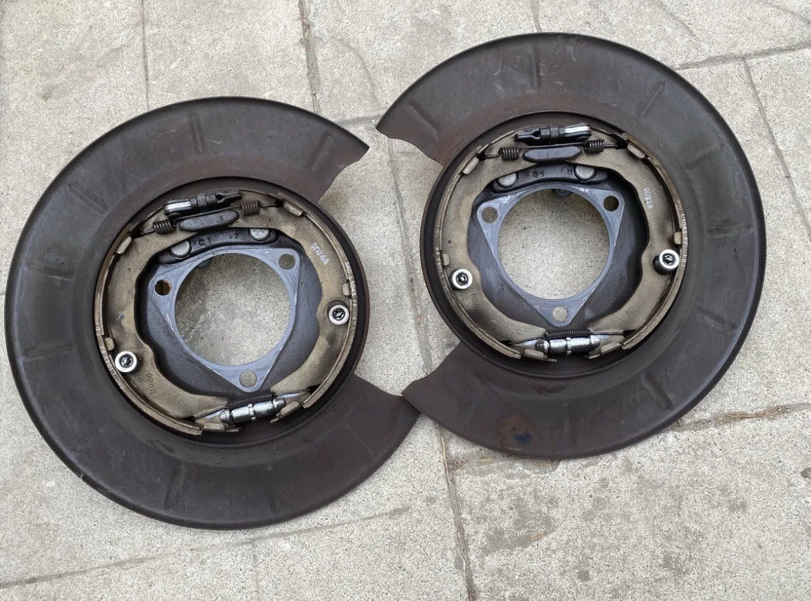 2010-15 Camaro Backing Plates Emergency Brakes Parking Brake Shoes