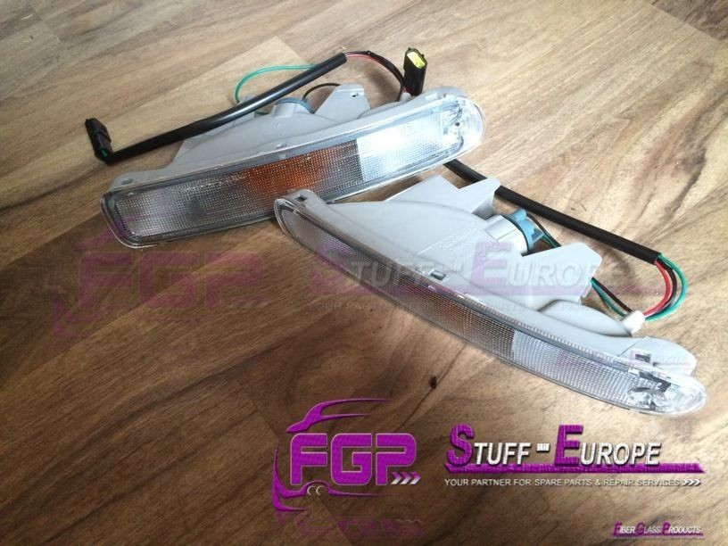 2x Lamborghini Diablo GT Turn signal NEW 063005047 & 0063005048 indicator