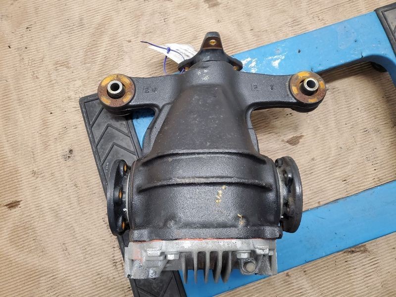 2001-2005 Lexus GS430 Rear Axle Differential Carrier 3.266 Ratio OEM