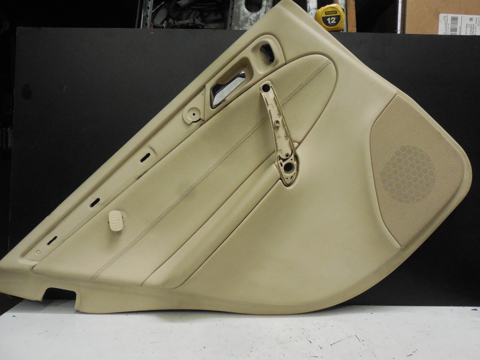 Rear Left Interior Door Panel Beige 2037306362 01-07 Mercedes Benz W203 C230 C32