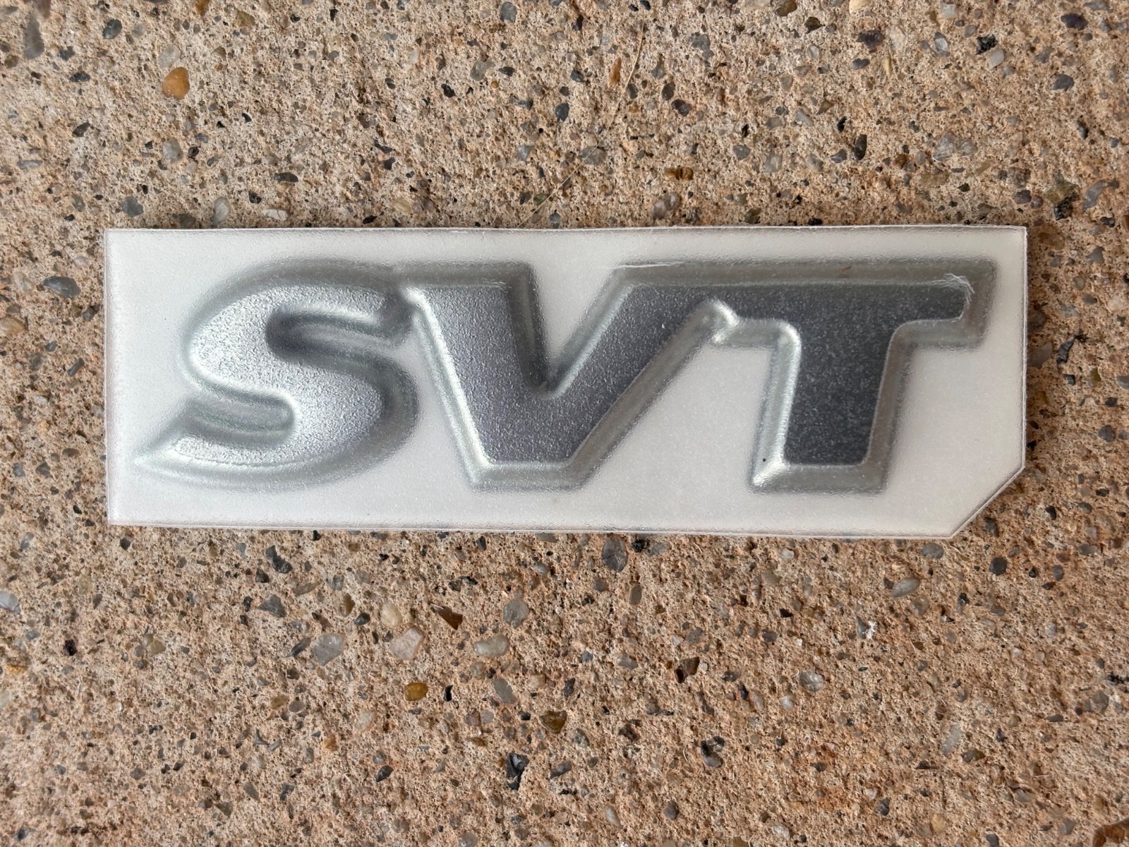 NOS 1995 95 FORD MUSTANG COBRA & COBRA R SVT DECKLID EMBLEM — F5ZZ-6342528-AA NOS 1995 95 FORD MUSTANG COBRA & COBRA R SVT DECKLID EMBLEM — F5ZZ-6342528-AA