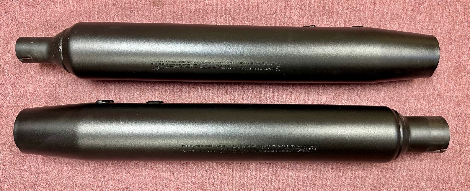 Harley-Davidson 64901268 64901269 Black OEM Muffler/Exhaust Silencer Harley-Davidson 64901268 64901269 Black OEM Muffler/Exhaust Silencer