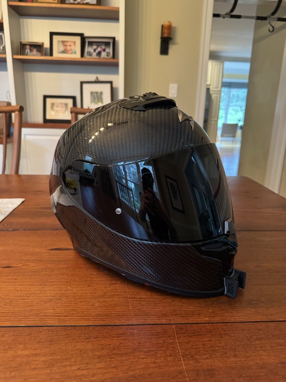 Scorpion EXO-R1 Air Carbon Motorcycle Helmet w/ Chin Mount (Small) Scorpion EXO-R1 Air Carbon Motorcycle Helmet w/ Chin Mount (Small)