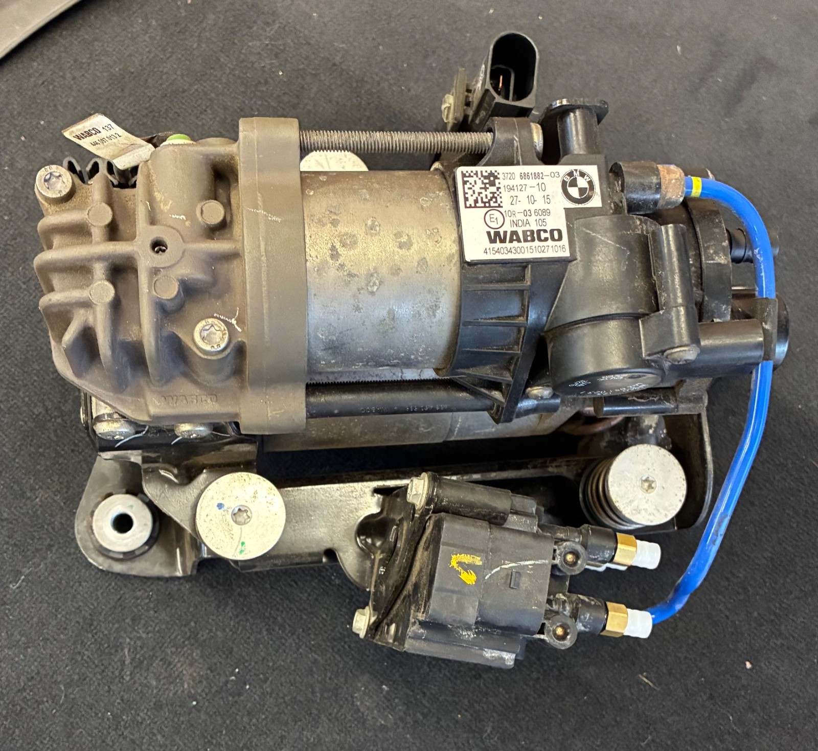 BMW 7 Series G11 G12 740i 750i Air Suspension Compressor Pump 37206861882
