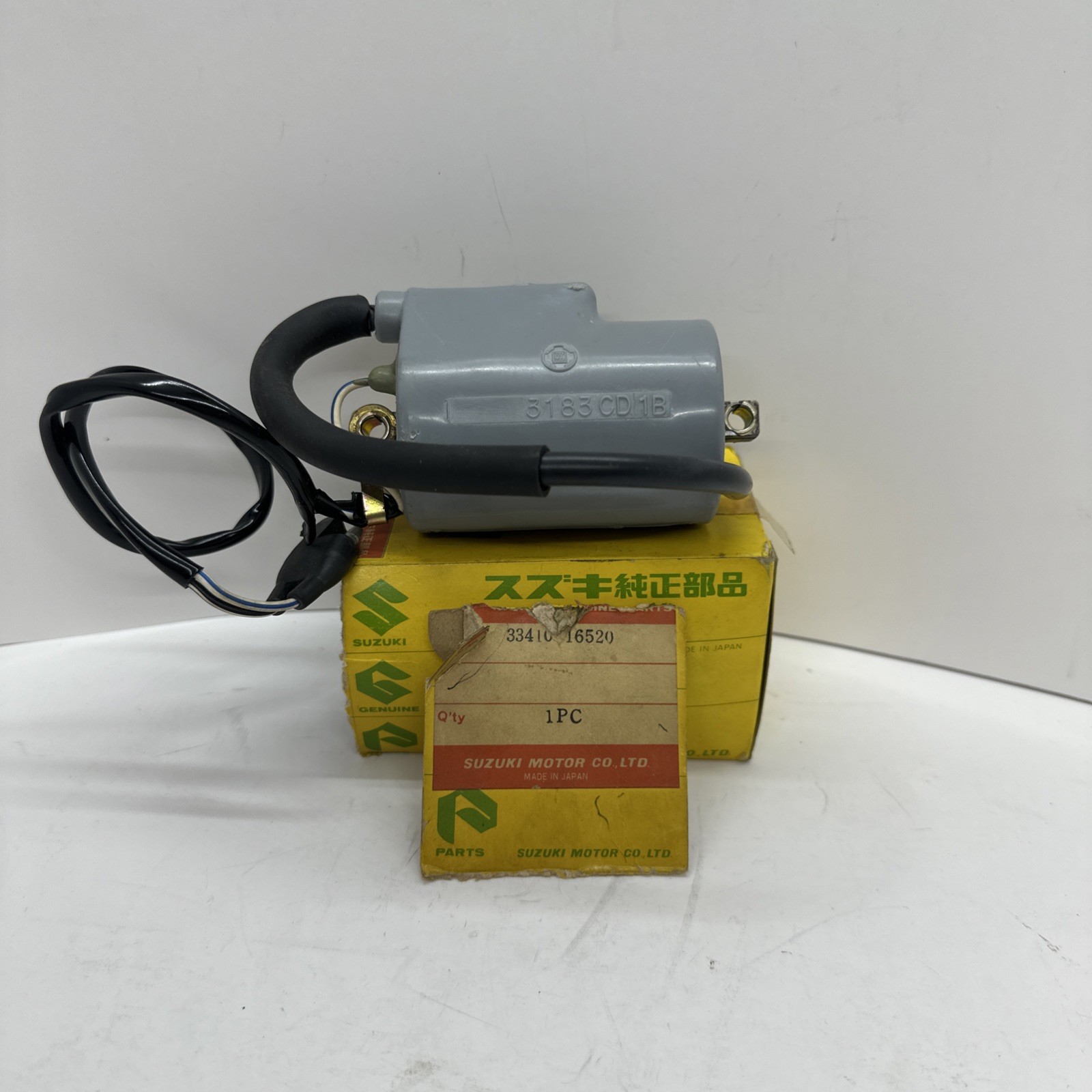 NEW RARE Suzuki TM 400 Ignition Coil Spark TM400 3183 CD 33410-16520 OEM NEW RARE Suzuki TM 400 Ignition Coil Spark TM400 3183 CD 33410-16520 OEM