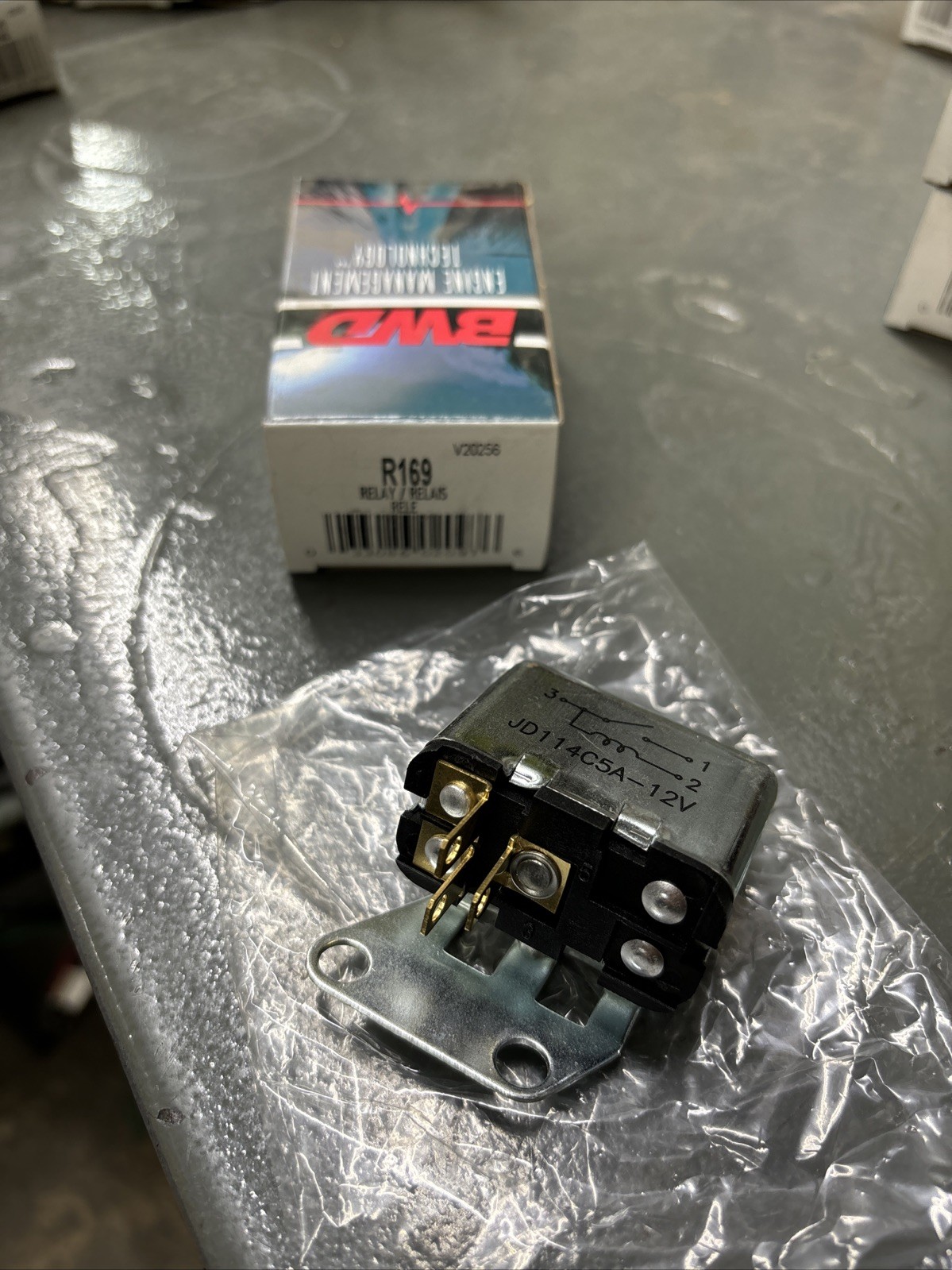 BWD R169, Horn Relay, select Chevy/GMC/Pontiac/Jeep/International/Cadillac/Buick