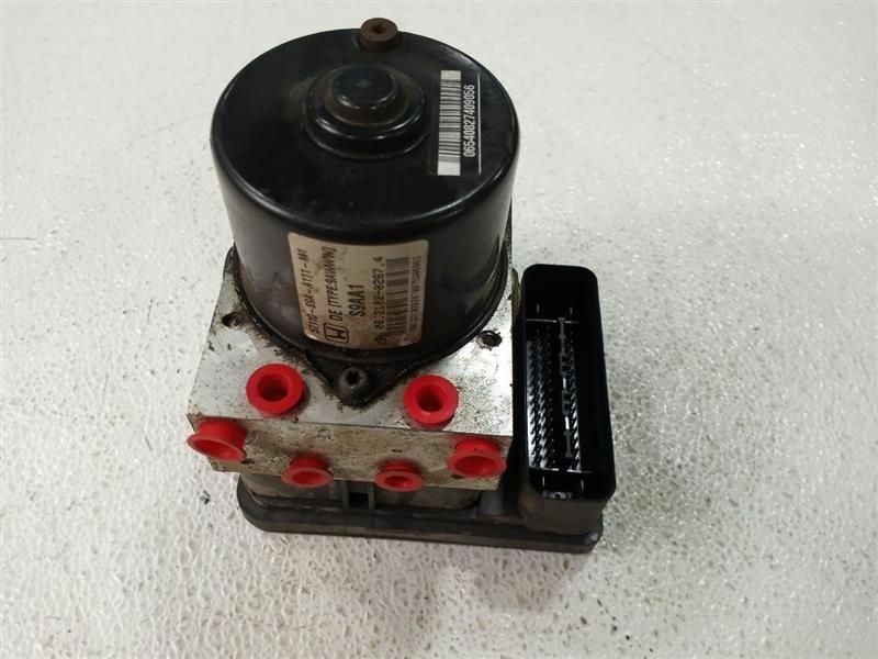 2005-2006 Honda CRV SE EX AT ABS Anti-Lock Brake Pump Modulator Assembly OEM