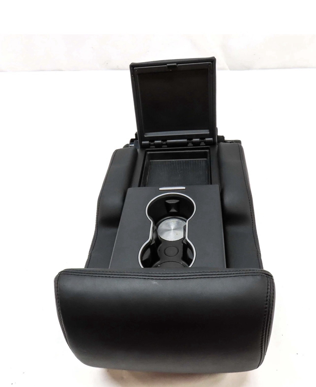 13-17 Range Rover Sport L494 Rear Seat Center Armrest Cup Holder Black OEM 13-17 Range Rover Sport L494 Rear Seat Center Armrest Cup Holder Black OEM