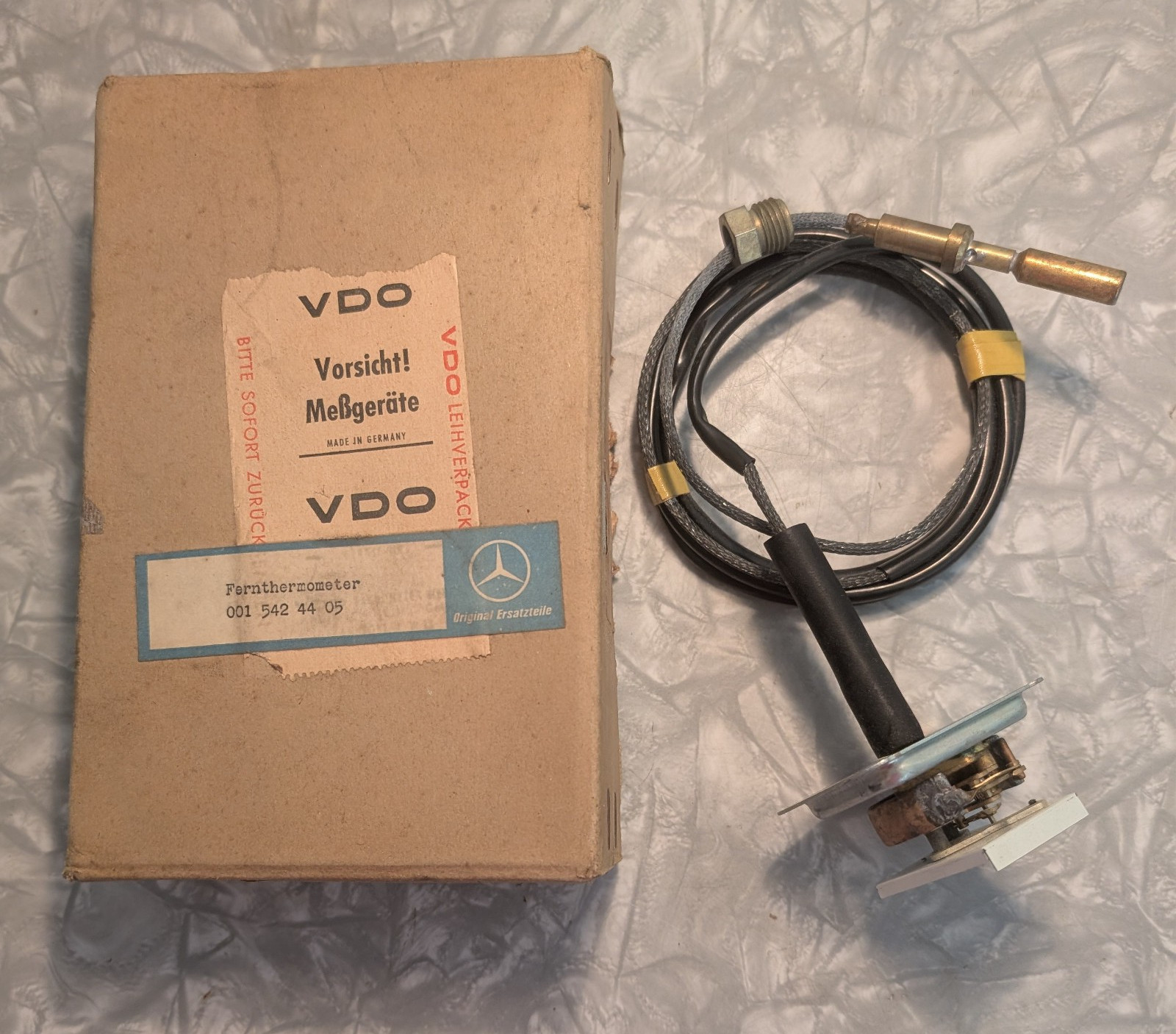 New NOS Mercedes-Benz 0015424405 Temperature Gauge - 