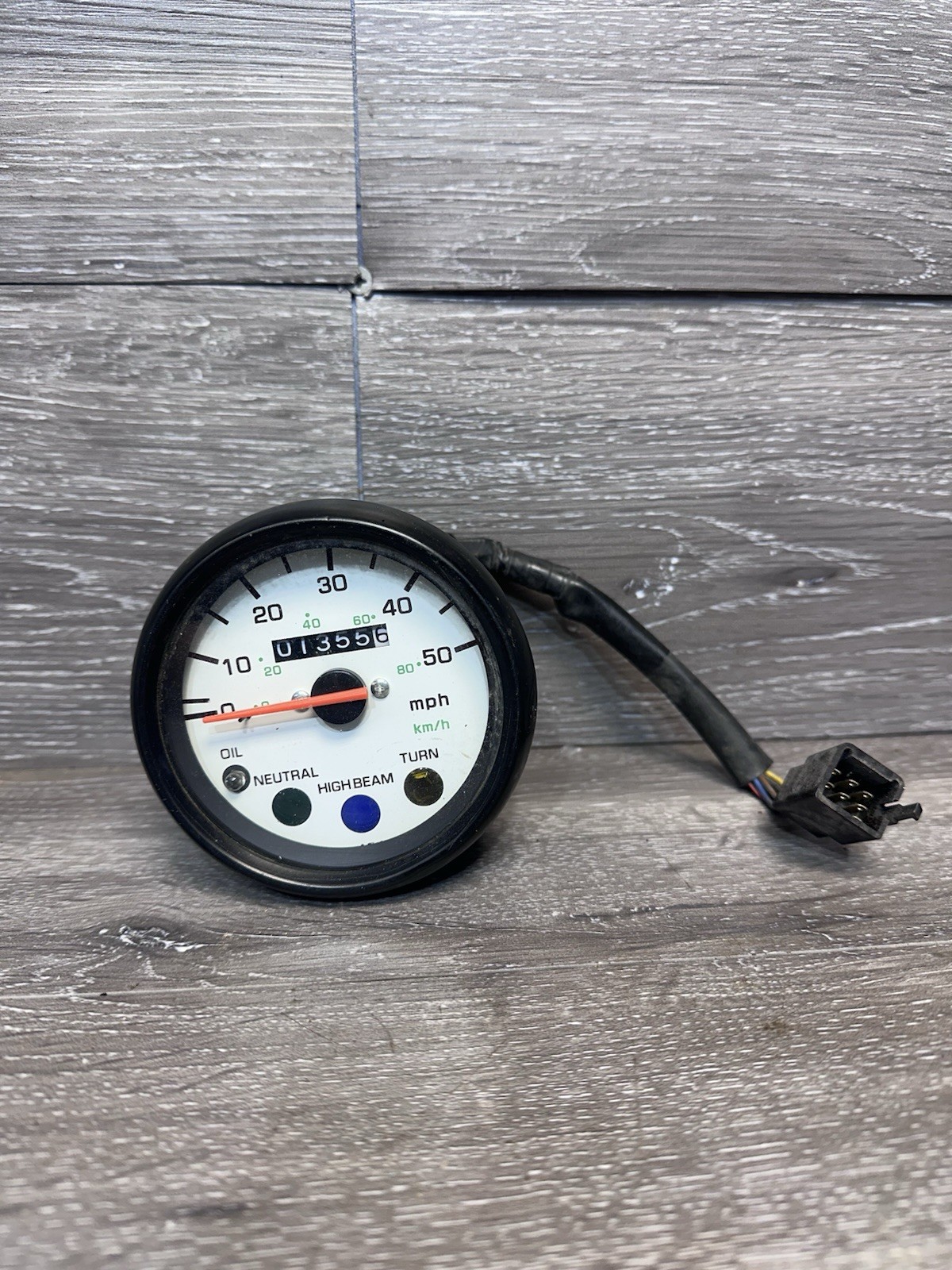 Genuine Yamaha YSR50 OEM SPEEDOMETER 1355.6 MILES YSR 50 YSR80 2RR-83510-A0-00 Genuine Yamaha YSR50 OEM SPEEDOMETER 1355.6 MILES YSR 50 YSR80 2RR-83510-A0-00