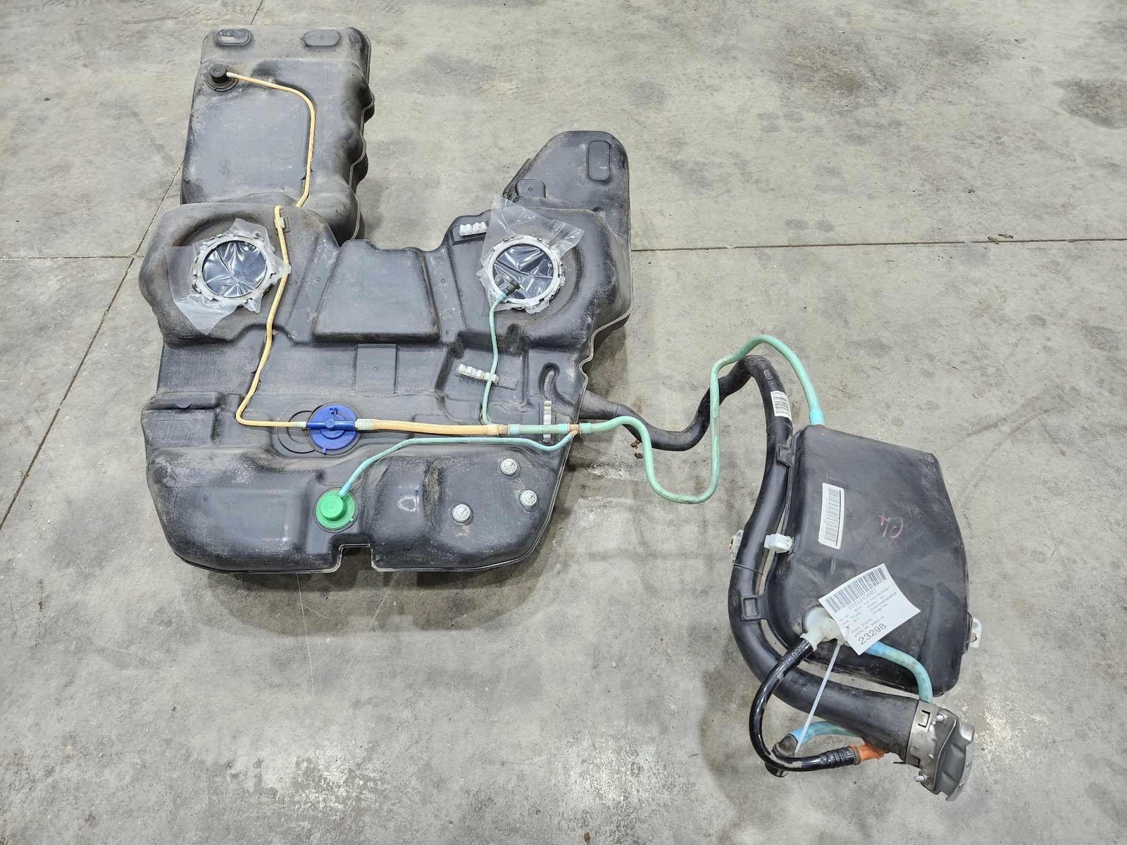 11-17 Volkswagen Touareg 3.6L Fuel Tank Assembly Gas Tank OEM 7P0201075