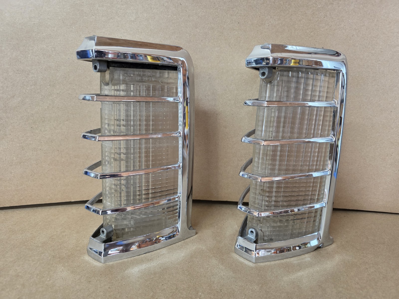 1974 - 1979 Lincoln Continental Park Lights SET Lenses & Bezels OEM