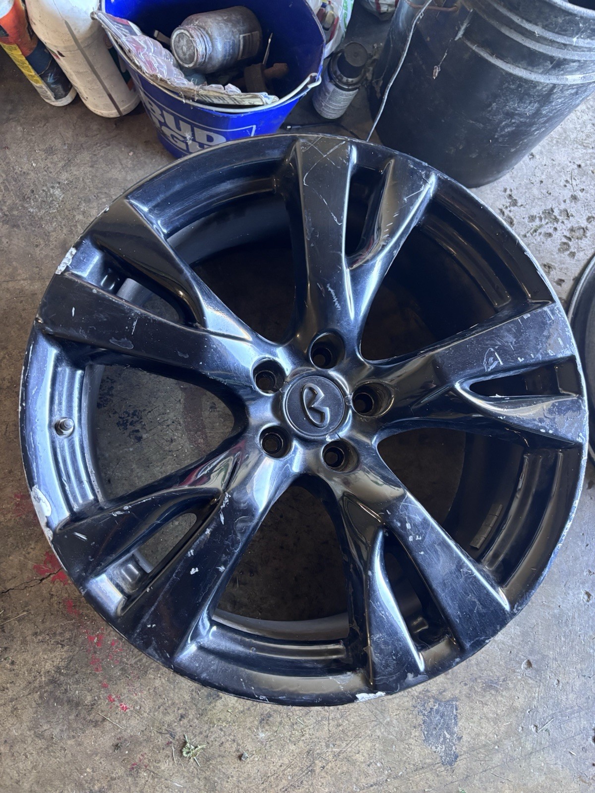 Infiniti M56 S Wheels