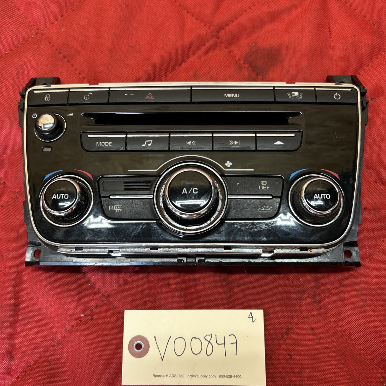 2010-2012 Jaguar XJL AC Temperature & Radio Control Panel OEM AW9318C858DC 2010-2012 Jaguar XJL AC Temperature & Radio Control Panel OEM AW9318C858DC