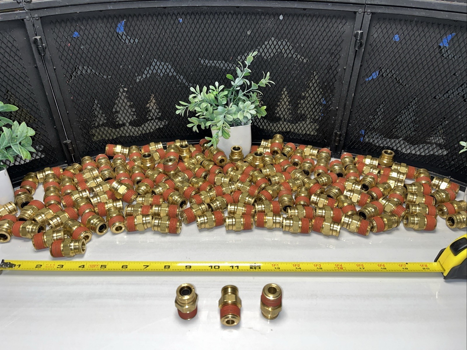 100 QTY HUGE LOT- Parker Dot Brass Push To Connect 1/2″ OD Thread Brass 3/8” ID
