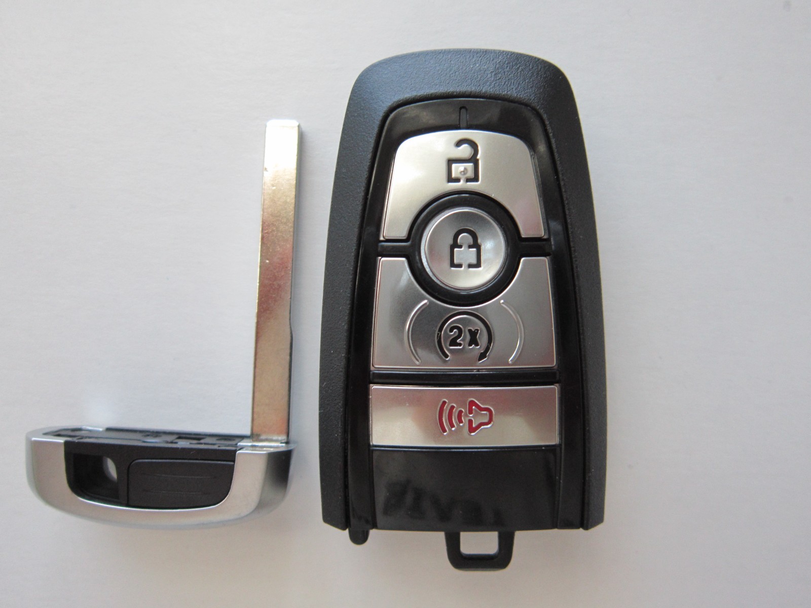 OEM 2025-2026 FORD BRONCO SMART KEY KEYLESS REMOTE FOB 164-R8412 /4 BT,434Mhz