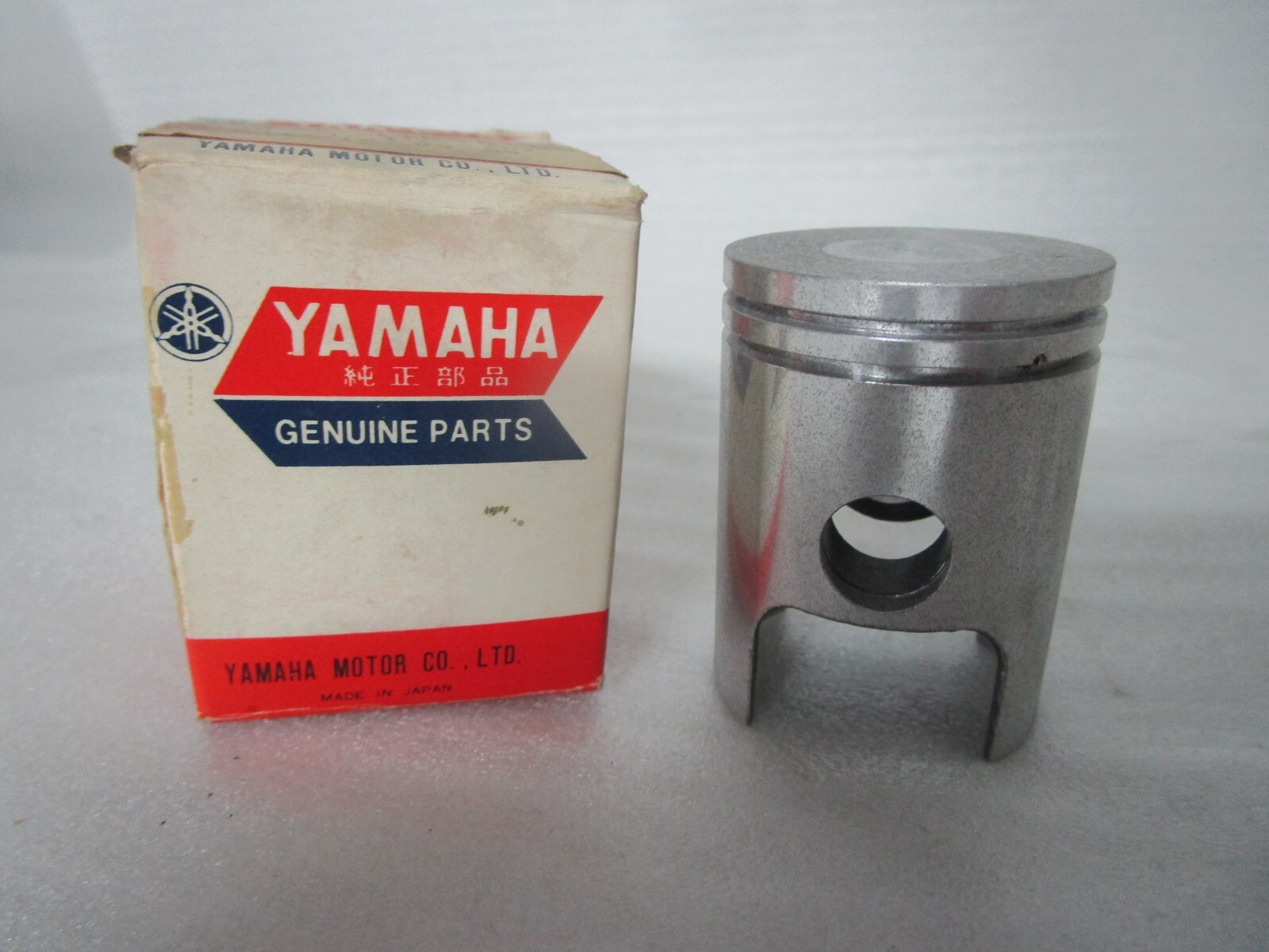 OEM NOS Yamaha Oversize 0.25 Piston 327-11635-00-00