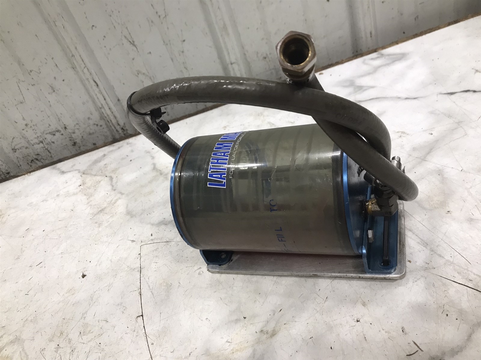 96 Fountain 29 Fever Boat Latham Marine hydraulic filter separator canister