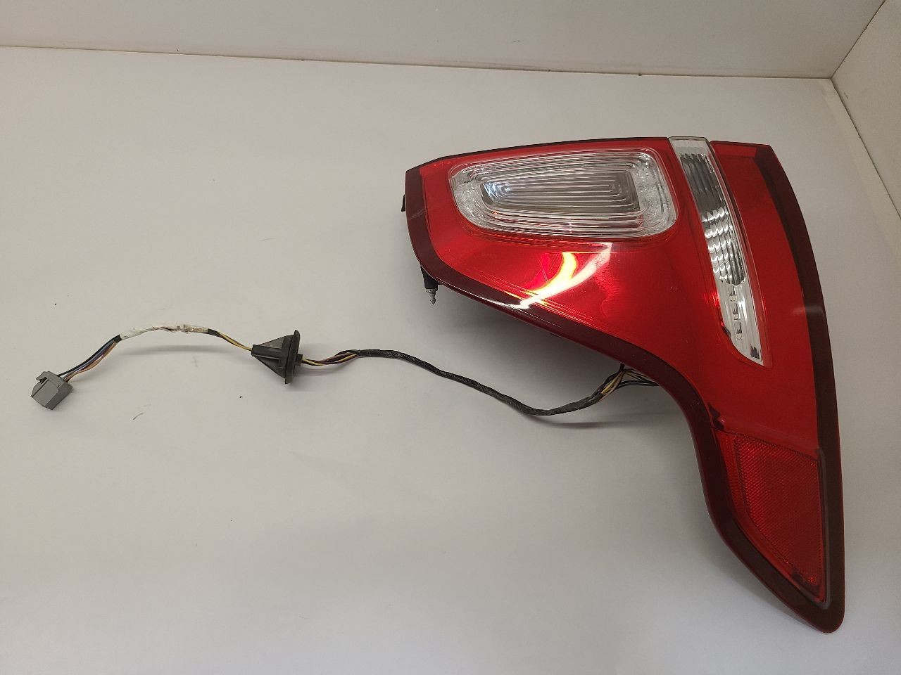 11-15 FORD EXPLORER RH Passenger Tail Light Red Lens BB5Z13404C