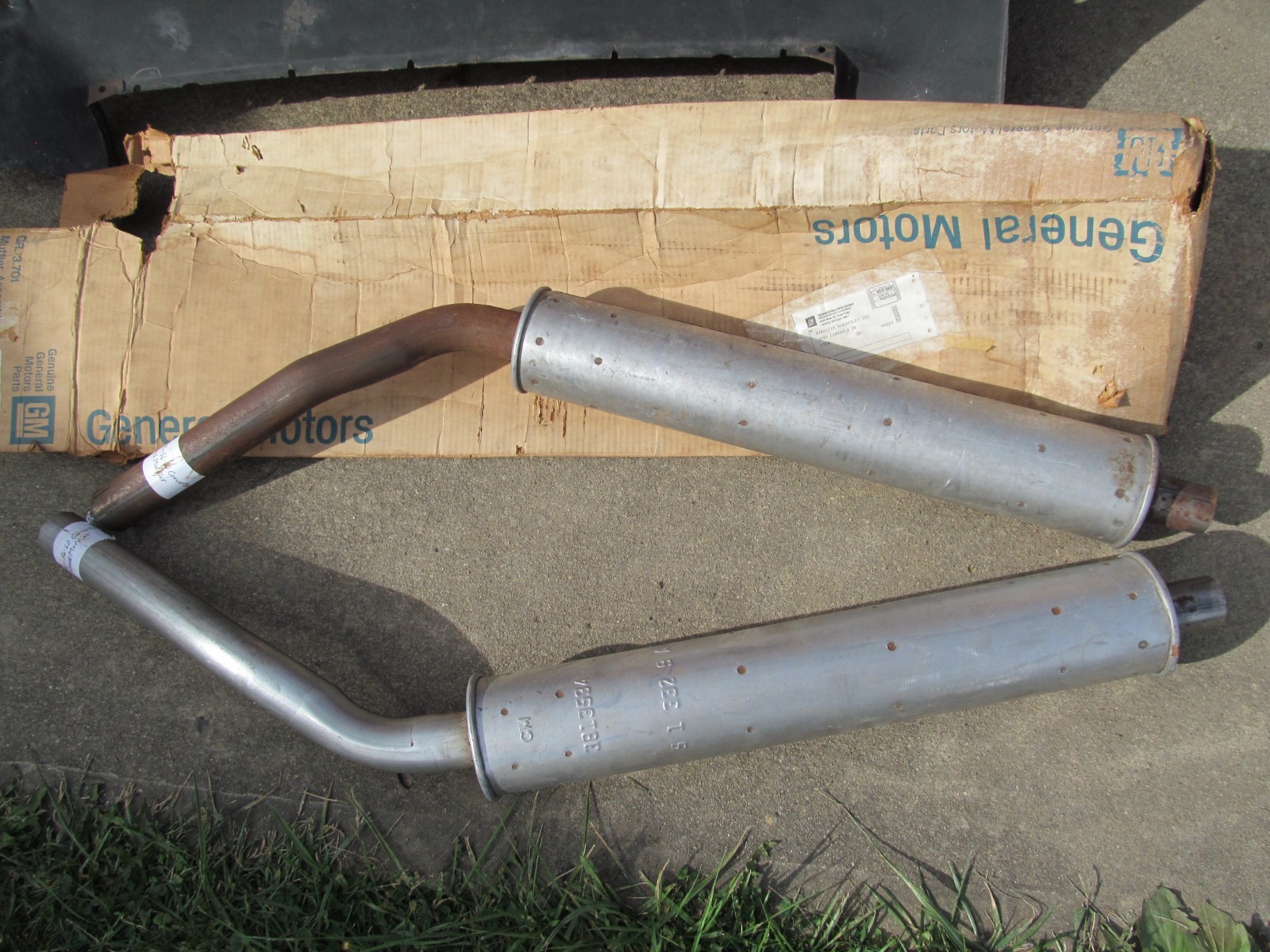 1957 1958 1959 1960 1961 1962 Corvette off road mufflers  NOS  GM