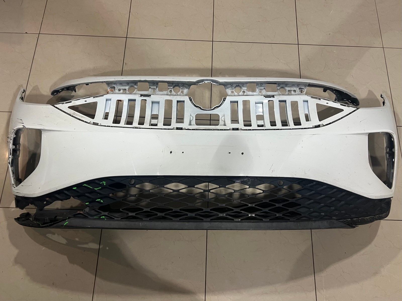 Front Bumper Volkswagen ID4 White 2021 2022 2023 2024 2025 11K 807 221 OEM Front Bumper Volkswagen ID4 White 2021 2022 2023 2024 2025 11K 807 221 OEM