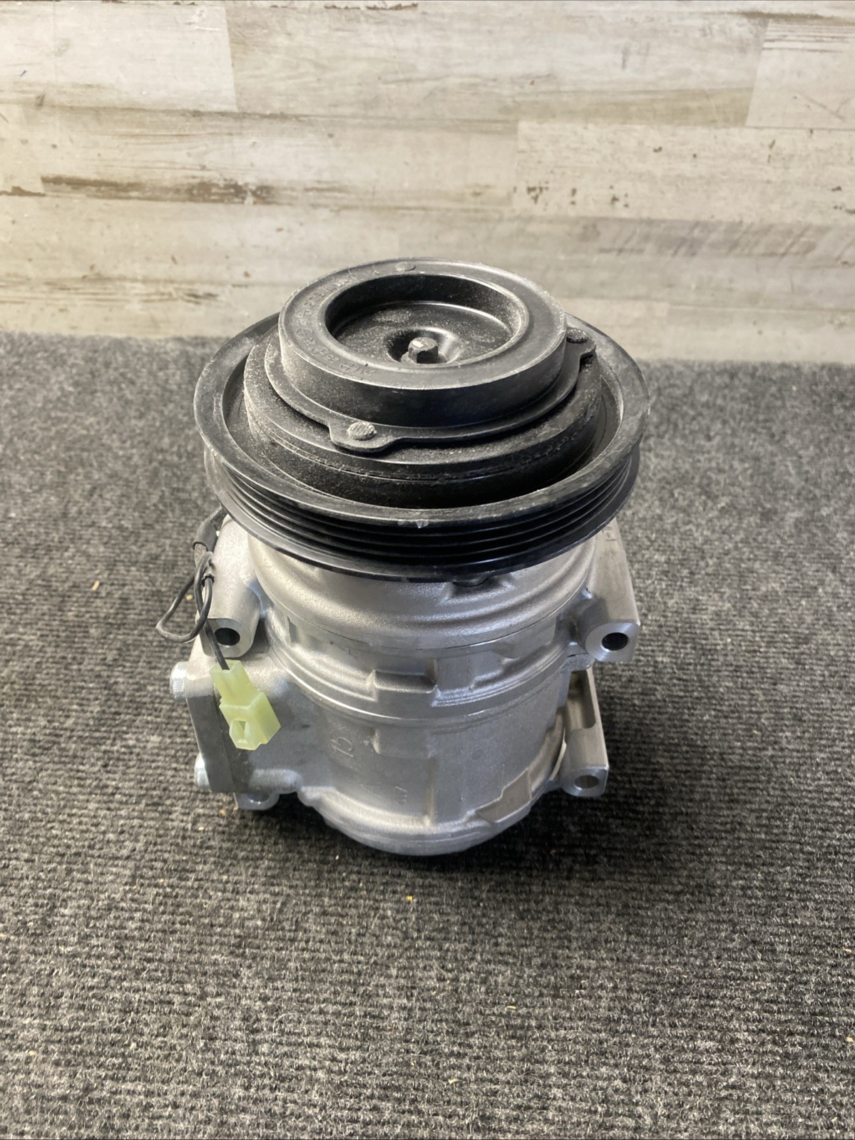 A/C Compressor-10pa15c Compressor Assembly UAC CO 21011C