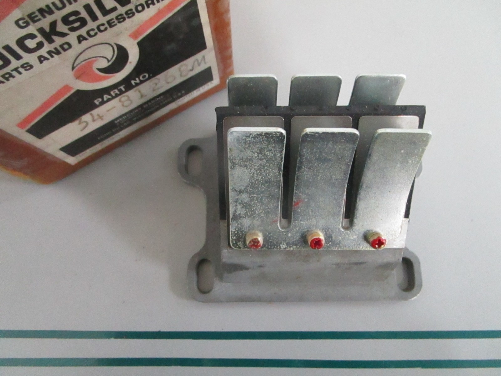 NEW OEM 34-81268M Mercury Mariner 1977 1978 60HP 2 Cyl Reed Assy 0820 NEW OEM 34-81268M Mercury Mariner 1977 1978 60HP 2 Cyl Reed Assy 0820