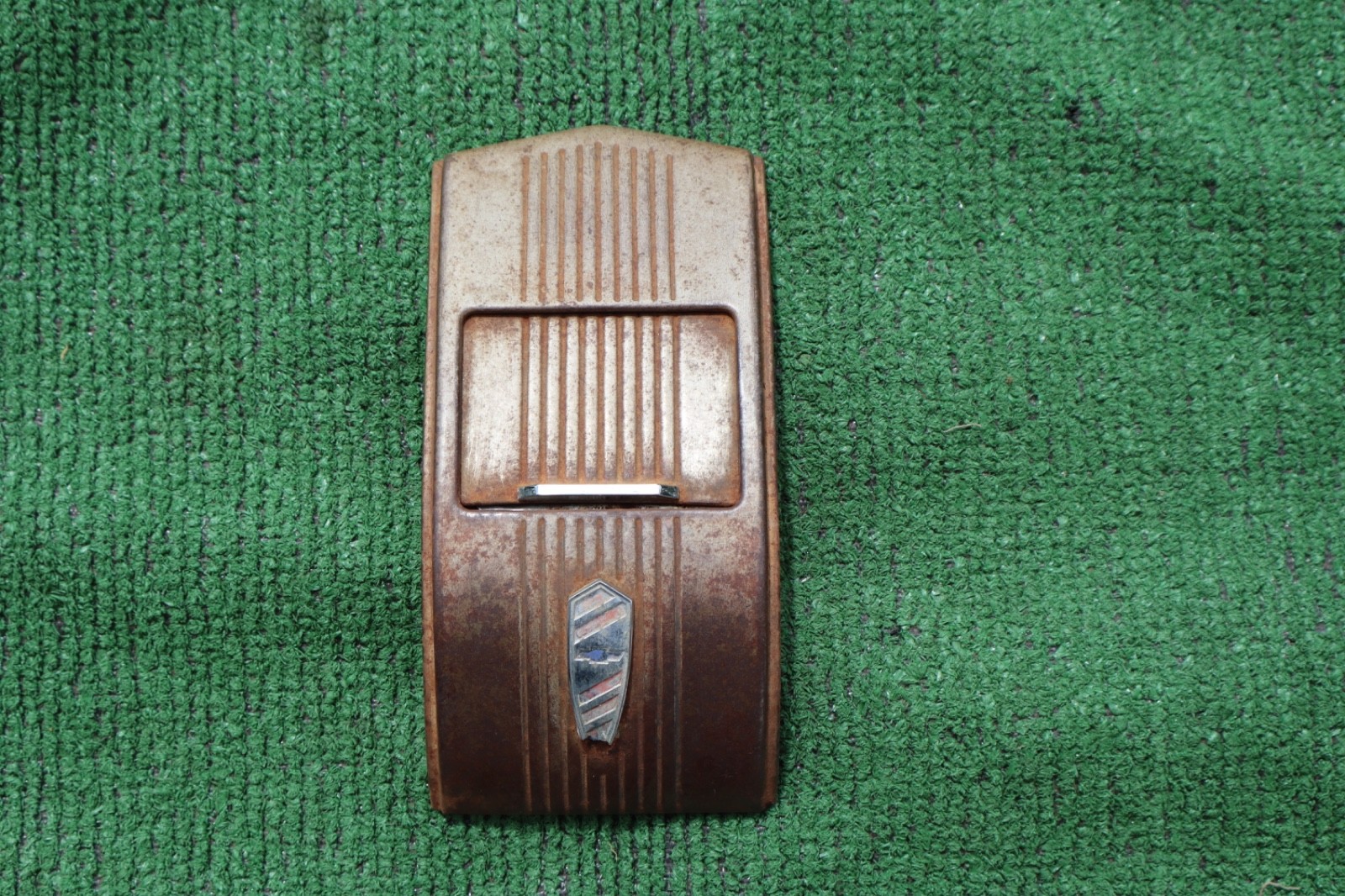 1941 Chevrolet Special Deluxe dash ashtray 41 Chevy 1941 Chevrolet Special Deluxe dash ashtray 41 Chevy