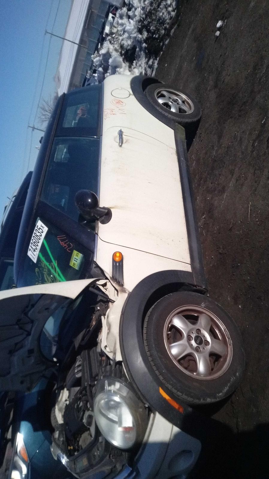 2008 MINI COOPER Right Front Door White USED 59000 Miles OEM 364714