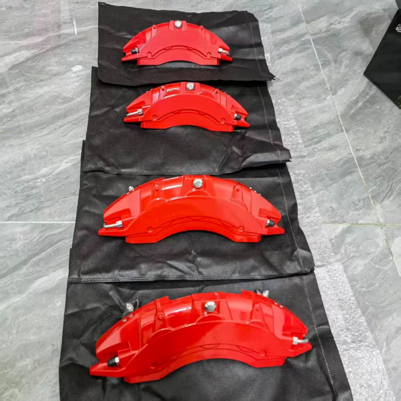For Cadillac CT5/T6/T6/XT4/XT5/ATS-L Aluminum Alloy Caliper Cover Red 4Pcs