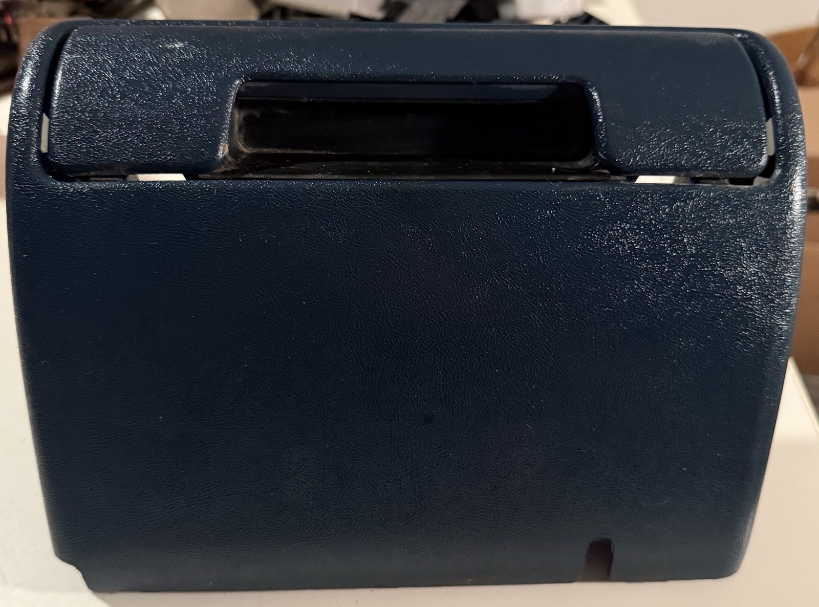 1988-1994 Chevy Silverado Lower Dash Pull Out Cup Holder 88-94 GMC BLUE NICE 1988-1994 Chevy Silverado Lower Dash Pull Out Cup Holder 88-94 GMC BLUE NICE