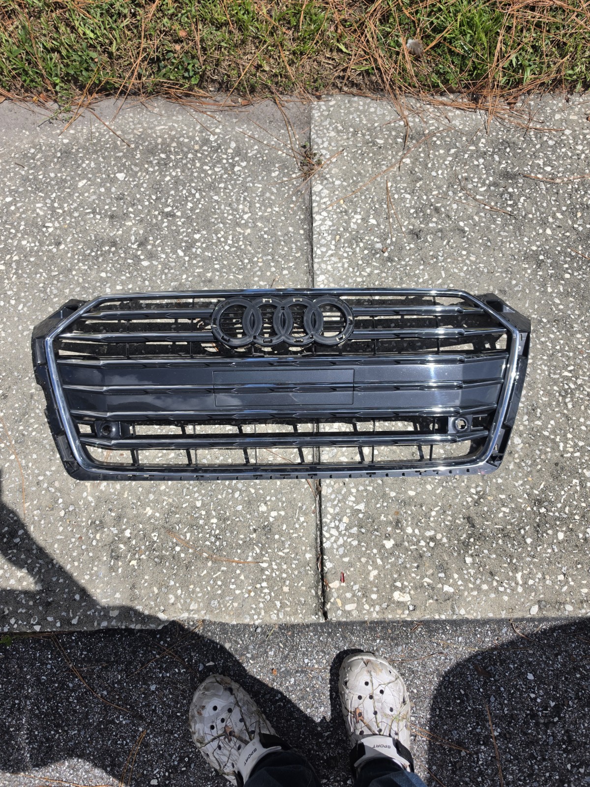 2018 2019 AUDI A5 COUPE S-LINE, A5 SPORTBACK S-LINE FRONT GRILLE OEM USED