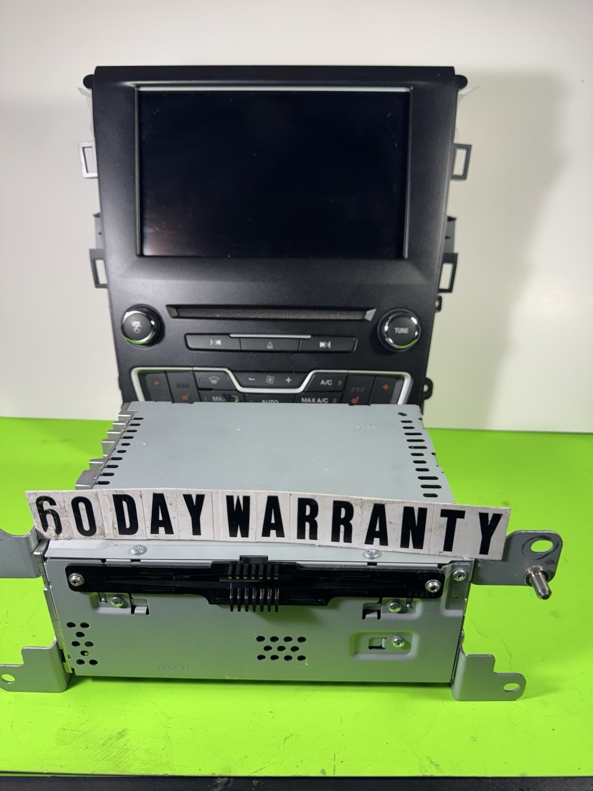 2016-17 FORD FUSION NAVIGATION TOUCH SCREEN RADIO CD PLAYER SYNC HS7T-14G370-GBD 2016-17 FORD FUSION NAVIGATION TOUCH SCREEN RADIO CD PLAYER SYNC HS7T-14G370-GBD