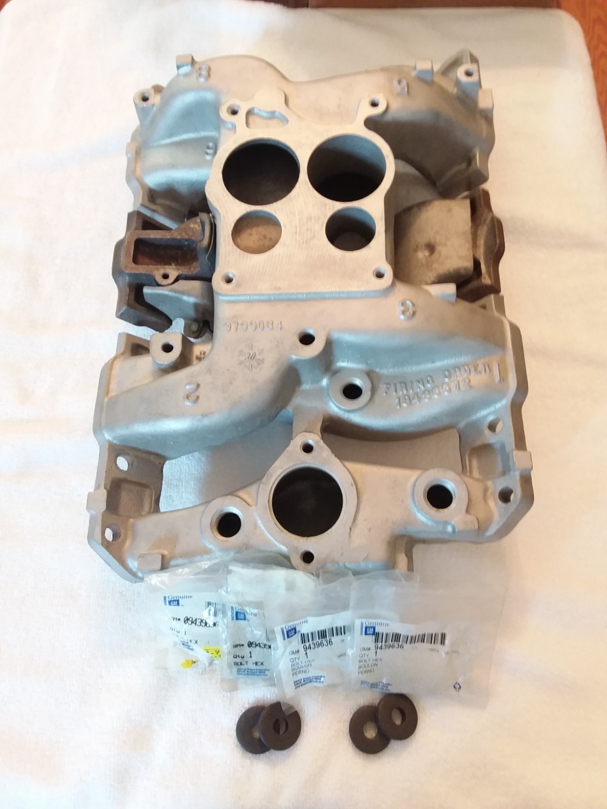 1970 GTO JUDGE TRANS AM RAM AIR IV 9799084 9783587 INTAKE CROSSOVER WW XP NOS HO