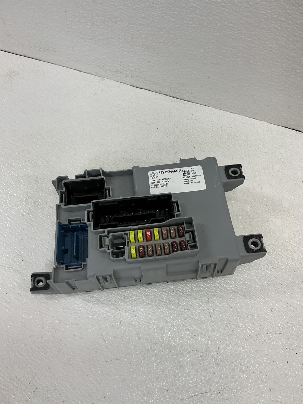 2012-2017 Fiat 500 Electric Body Control Module Unit BCM BCU 68249244AD OEM