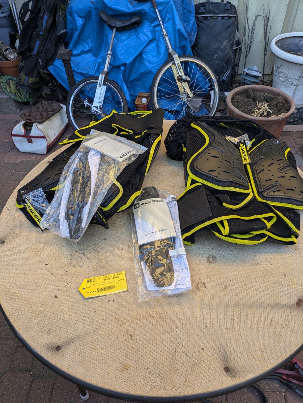 Pair of Acerbis Roost Deflectors Protector Vest Pair of Acerbis Roost Deflectors Protector Vest