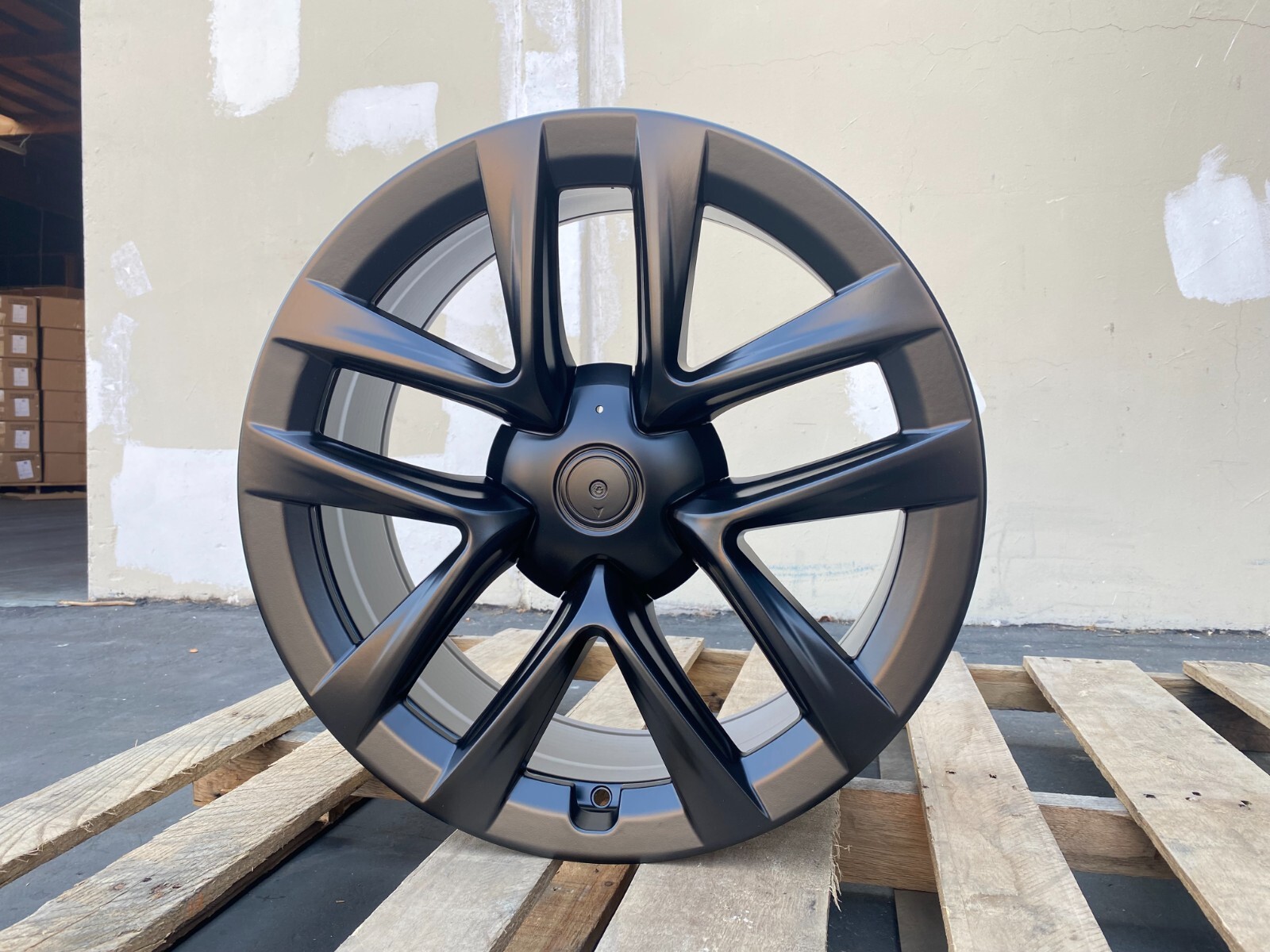 22x9 22x10 STAGGERED 22\