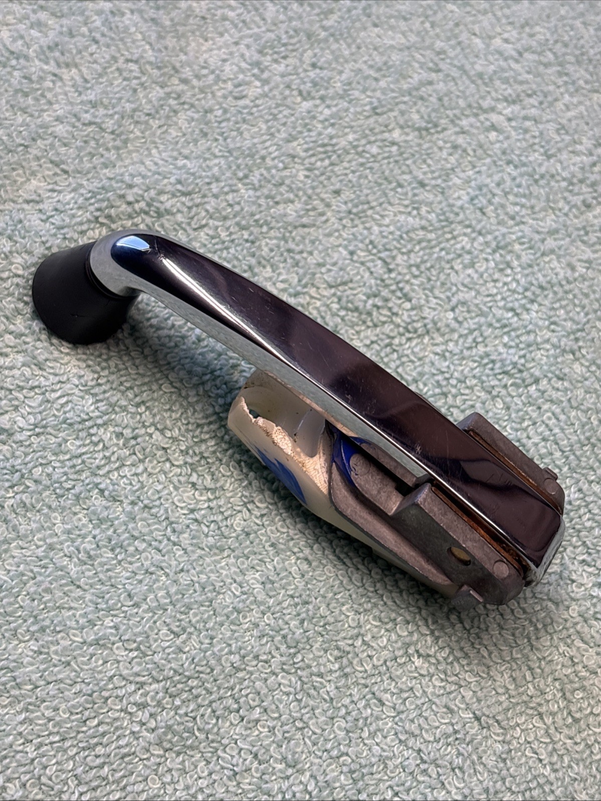 ** FAIR CONDITION ** BMW E30 Sunroof Crank. ** FAIR CONDITION ** BMW E30 Sunroof Crank.