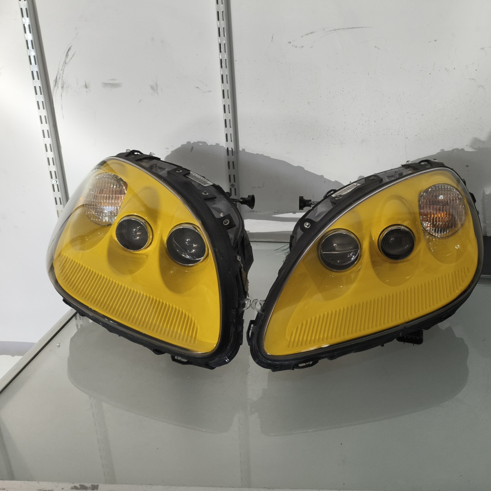 2005–2013 Corvette C6 OEM Yellow Headlights Pair Right Left Paasenger Driver