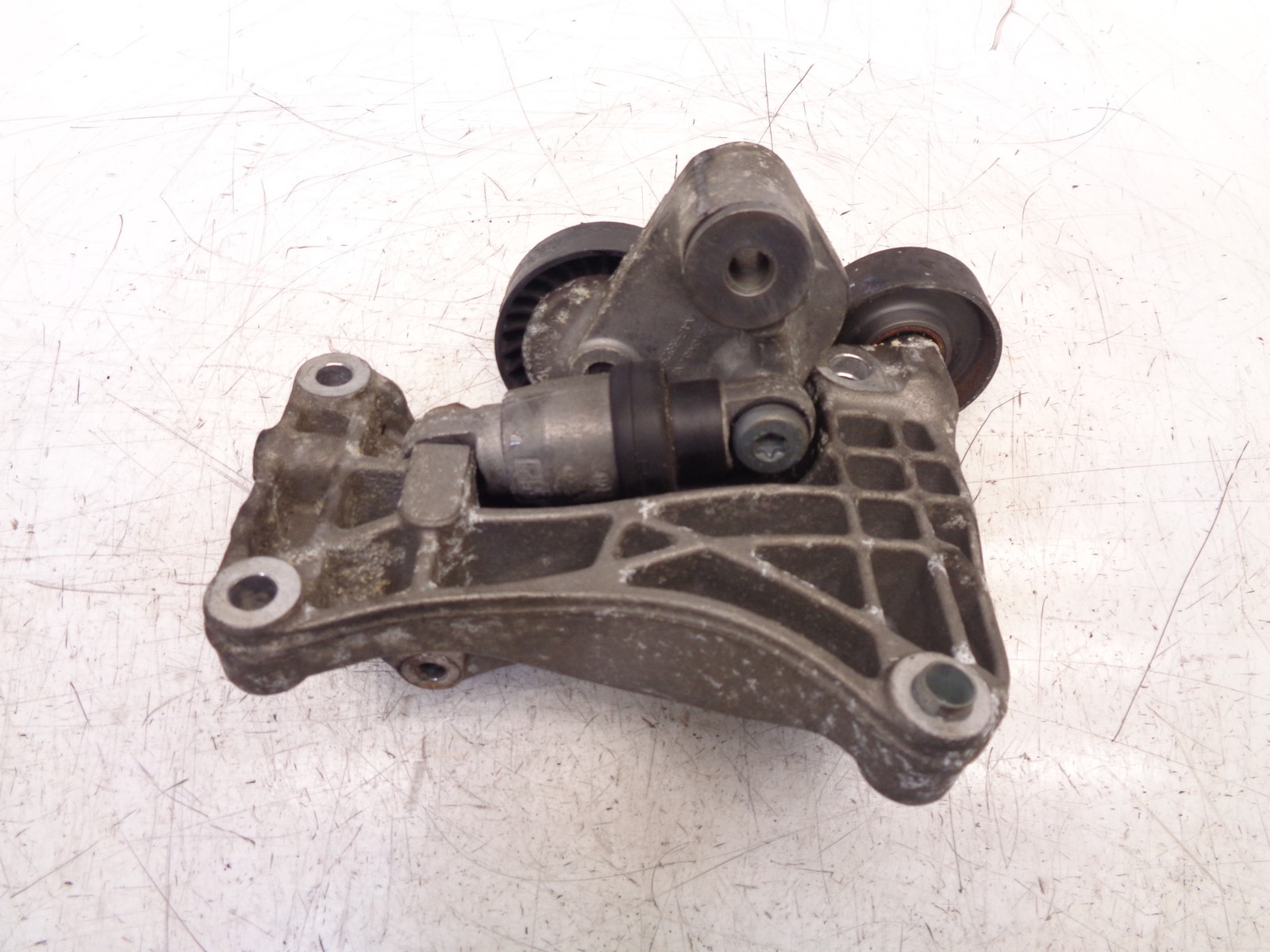 Halter Halterung for Audi R8 Spyder 422 423 427 5.2 FSI Quattro BUJ 07L903805S