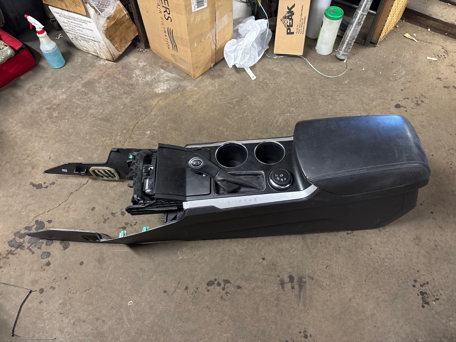2011-2015 Ford Explorer Front Floor Center Console XLT w/Select Shift Black OEM 2011-2015 Ford Explorer Front Floor Center Console XLT w/Select Shift Black OEM