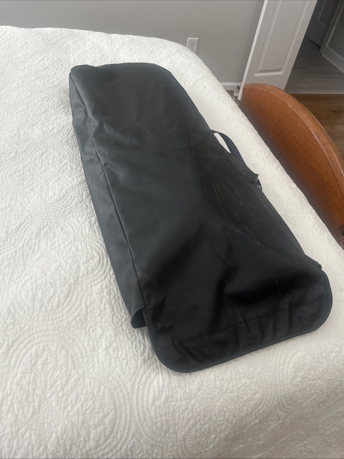 2011-2015 Chevrolet Camaro Convertible Tonnue Cover And Storage Bag 2011-2015 Chevrolet Camaro Convertible Tonnue Cover And Storage Bag